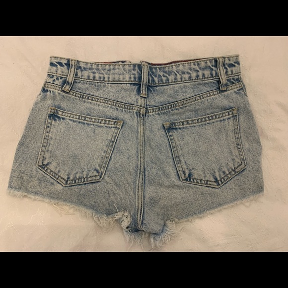 Forever 21 jean short - Picture 3 of 4